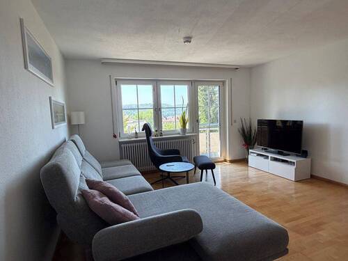 Wohn-/Esszimmer - 