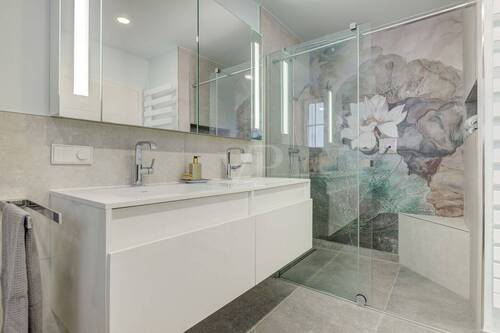 Badezimmer mit kreativem Design EG - 