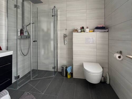 Badezimmer im Erdgeschoss - 
