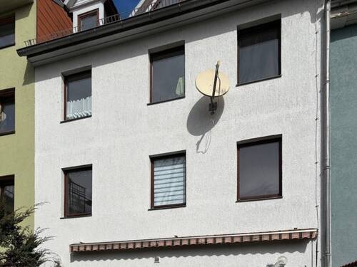 Hausansicht Südseite - 8 Zimmer Mehrfamilienhaus, Wohnhaus in Weimar