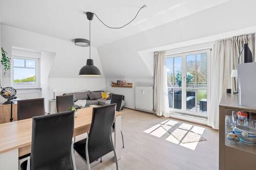 Großzügiger Wohn-Essbereich - 2 Zimmer Etagenwohnung zum Kaufen in Fürth