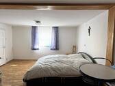 OG Schlafzimmer vorderer Teil.JPG - 