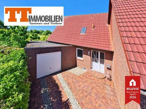 Außenansicht - TT bietet an: Nordseeidylle in Hooksiel - vielseitige Doppelhaushälfte in ruhiger Lage mit sonnigem Garten, Balkon und ganz viel Platz!