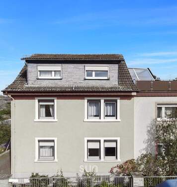 Hausansicht - Sanieren oder neu bauen? Haus und Grundstück mit enorm viel Potenzial