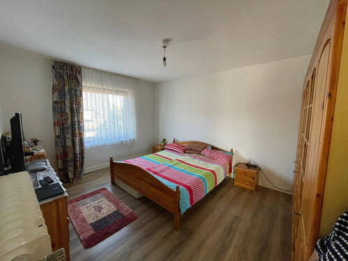 Schlafzimmer 1 (1.OG) - 