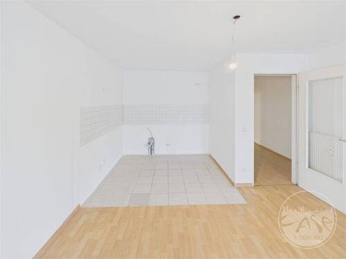 WohnzimmerKuche2 - 2 Zimmer Etagenwohnung zum Kaufen in Berlin