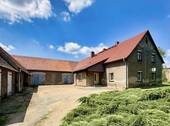 Hauptansicht - 3 Seitenhof - historischer Drei-Seiten-Bauernhof