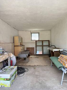 Garage - 