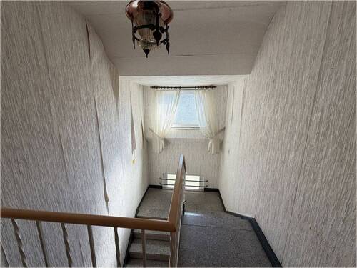 Peter Dondorf Immobilien - Treppenhaus 2 - 