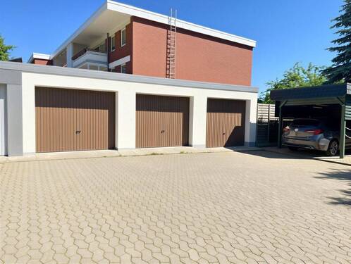 Garage - 