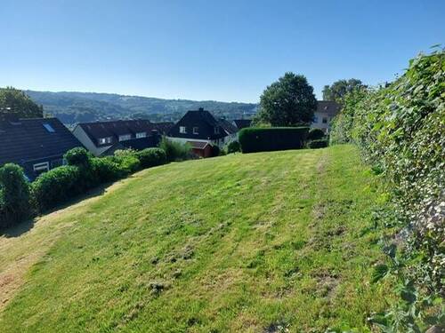 Grundstück mit Fernsicht - 