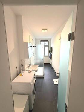 Badezimmer - 2 Zimmer Etagenwohnung zur Miete in Fürth