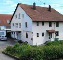 Wohnhaus mit 3 Wohneinheiten, Gewerbeeinheit, Doppelgarage und wunderschönem Garten - Kusterdingen