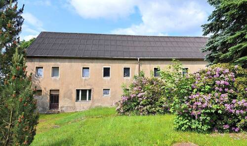 Mehrzweckgebäude Innenhof.jpg - Mehrfamilienhaus, Wohnhaus in Mulda/Sa.