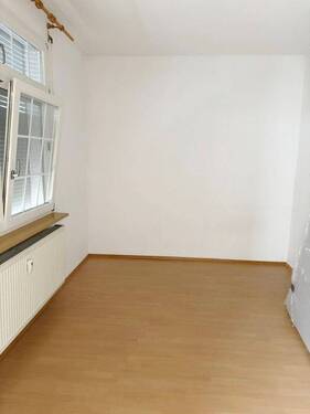 Kind - Büro.jpg - 