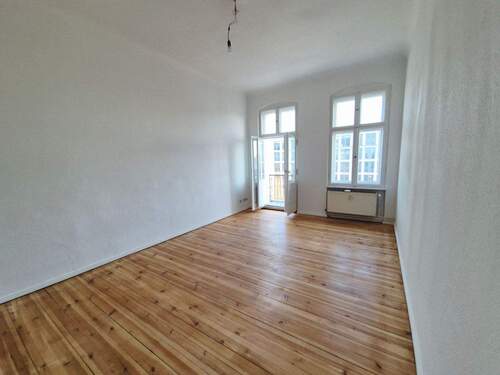 Wohnzimmer - 2 Zimmer Etagenwohnung zum Kaufen in Berlin