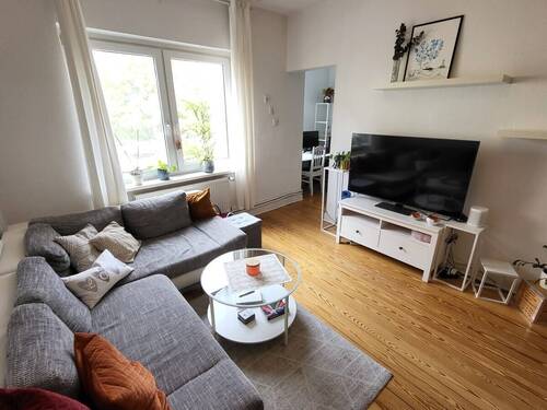 Wohn-/Esszimmer - 