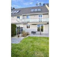 *Liebenswertes Reihenmittelhaus in Helmbrechts - Ihr neues Zuhause mit Weitblick* - Helmbrechts / Ort