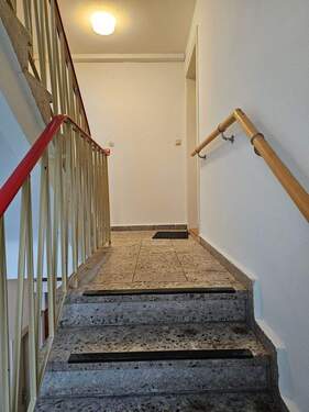 Hausflur.jpg - Etagenwohnung mit 90,00 m&sup2; in Nortorf zur Miete