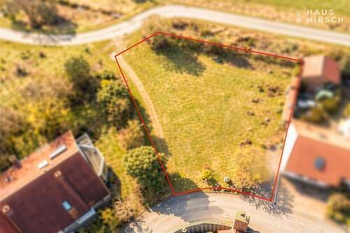 Draufsicht - (KI generiert) - Grundstück zum Kaufen in Hallerndorf