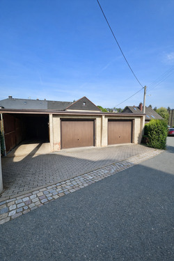 Garagen mit Carport - Mehrfamilienhaus, Wohnhaus mit 271,00 m&sup2; in Steinberg zum Kaufen