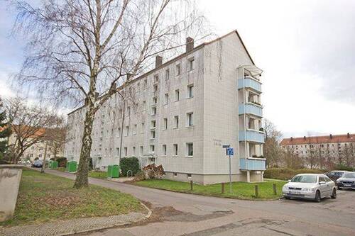 Ansicht Straße - Etagenwohnung mit 58,50 m&sup2; in Halle (Saale) zur Miete
