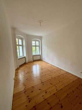 Zimmer 1 - 2 Zimmer Etagenwohnung zum Kaufen in Berlin
