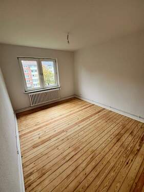 Wohnzimmer - Sanierte 2 Zimmer Wohnung bereit zum einziehen.