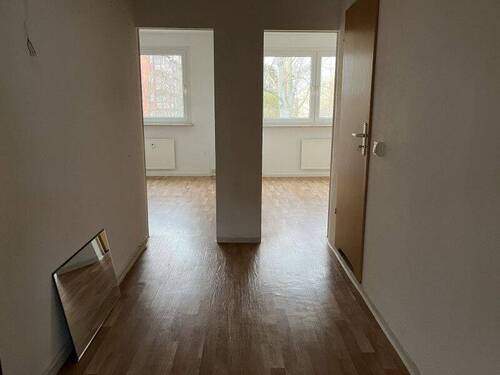 Flur - 3 Zimmer Etagenwohnung in Halle (Saale)