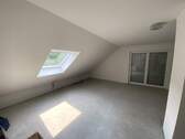 Dachgeschoß zum Ausbau vorbereitet - 
