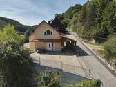 Hauseingang / Zufahrt - 3 Zimmer Einfamilienhaus in Obertrubach