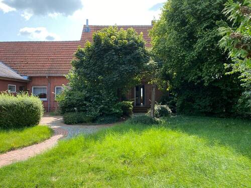 Ansicht Wohnhaus - 8 Zimmer Mehrfamilienhaus, Wohnhaus in Kluse / Steinbild