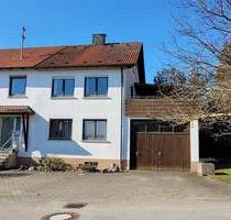 Großzügiges Zweifamilienhaus: ländliches Wohnen mit viel Ausbaupotenzial & Stadtnähe - Würtingen