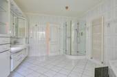 Bungalow-Badendorf-EG-Bad-2 - 
