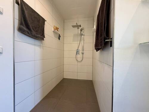Obergeschoss: Bad - 