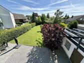 Blick vom Balkon in den Garten - 