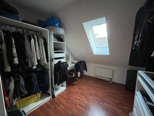 Kind 2 / Ankleidezimmer / Büro - 