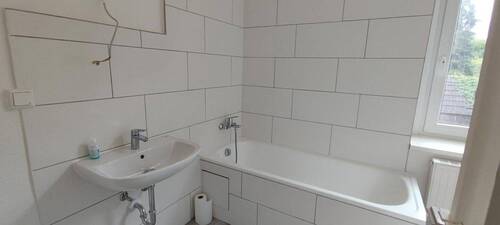 Bad - Etagenwohnung mit 88,00 m&sup2; in Oberhausen zur Miete