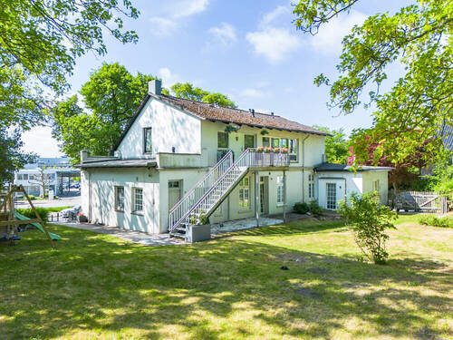Rückansicht - Einfamilienhaus mit 265,00 m&sup2; in Hamburg zum Kaufen