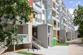 Außenansicht - 2-Raumwohnung mit Aufzug, Balkon und ebenerdiger Dusche!
