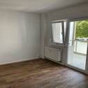 Wohnzimmer - 2 Zimmer Etagenwohnung zur Miete in Halle (Saale)