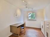 Praktisches Arbeitszimmer - 