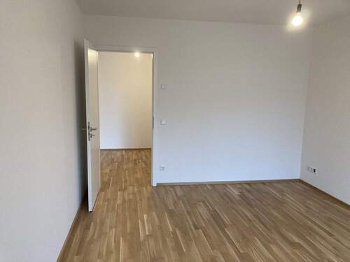 Schlafzimmer & Flur - 