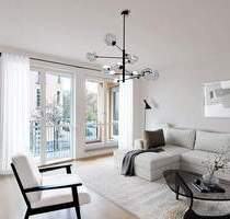 Großzügige 3-Zimmer-Wohnung mit Westbalkon und privater Terrasse im gefragten Dichterviertel - Berlin Mitte