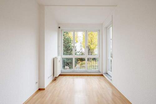 Weiteres Zimmer mit Zugang zur Terrasse - 