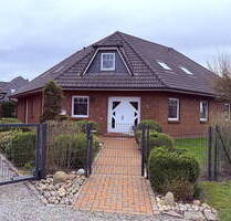 Provisionsfrei: 241 m² EFH mit Wärmepumpe, großem Grundstück und Doppelgarage - Achtrup