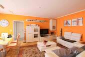 Wohnzimmer - Frisch sanierte 3-Zimmer-Wohnung in ruhiger Lage - modern & gemütlich wohnen mit Stellplatz