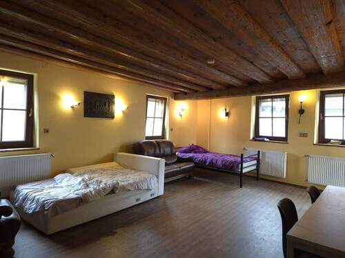 Wohn/-Schlafzimmer - 