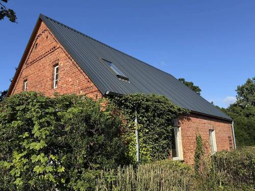 neu überdachtes Nebengebäude - 