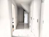Flur DG - 6 Zimmer Etagenwohnung in Pforzheim
